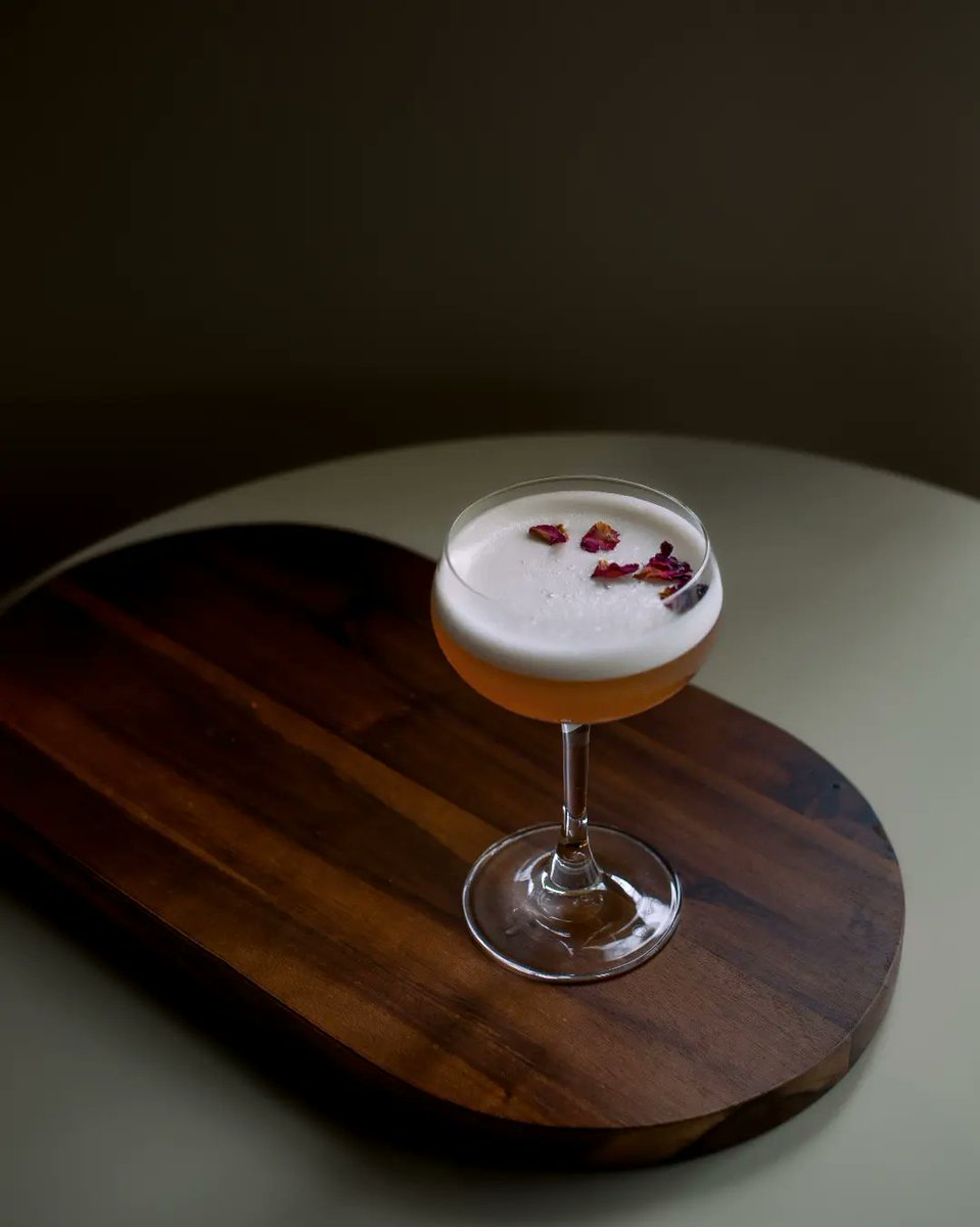 Cocktail of the month: Spring Blossom
Beefeater chambord, cardamom syrup, rose water

#belsizepark #Hampstead #primrosehill #primrosegarden #chalkfarm #londonbrunchspots #londoneveningstandard #londoner #cocktailsandconversations #cocktailofthemonth #cocktailporn #beefeater