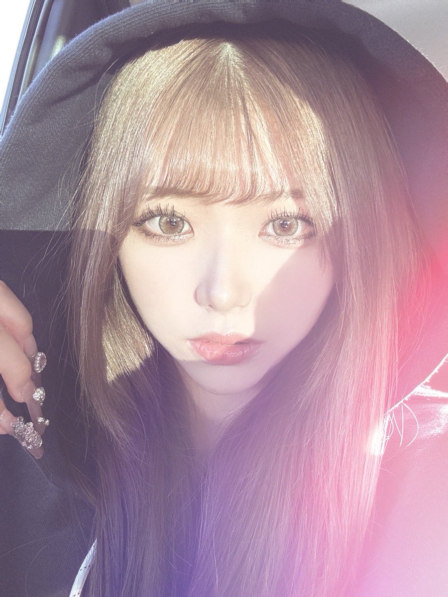 s2_megu27's tweet photo. アーティストデビューシングル
「NEON MAZE」配信中^.".^!♡◝✩
自分の歌をこんなにたくさんの人に聞いてもらえることになるなんて…
各配信サイト/サブスクで聴けるので、
ぜひチェックしてください🪄
▶️https://t.co/jV9Ye58z34
#姫澤めぐ #めぐりん #NEONMAZE #notenative #VAZ #OIKOS #NFT https://t.co/CvQR8cwxid