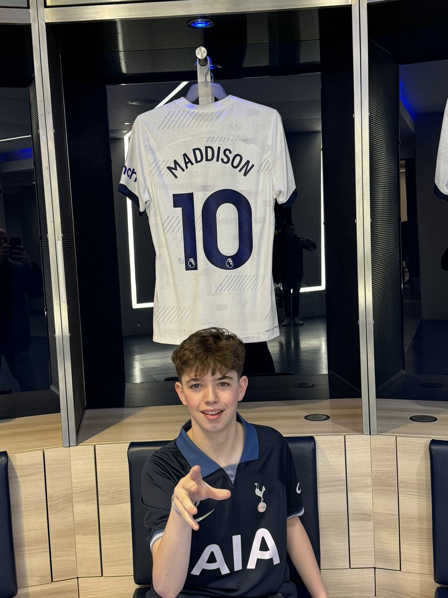 Ryan Hallenbeck tweet media