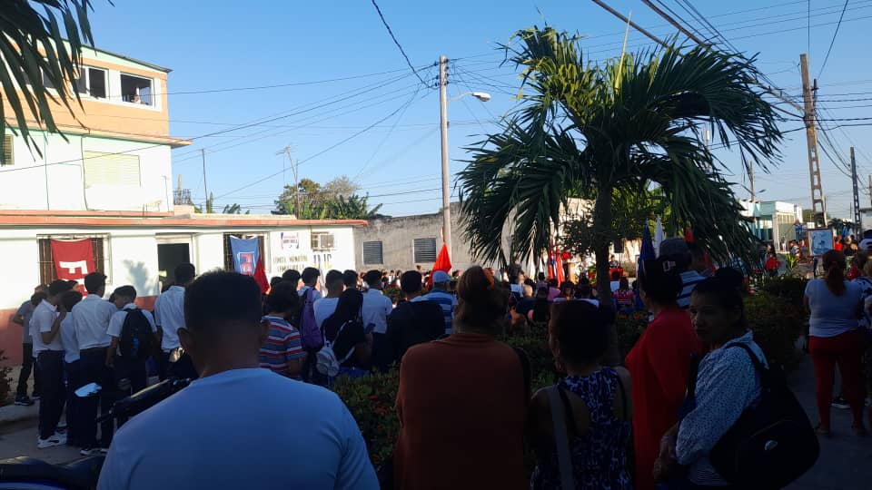 YoandrisRa73346's tweet photo. En #Campechuela la juventud respaldando a la #RevoluciónCubana, en su #62UJC y #63OPJMO
#CreaTuFelicidad
#GenteQueSuman
#Cuba
#EstaEsLaRevolucion
#Campechuela
#ProvinciaGranma
@YudelkisOrtizB https://t.co/DJjqjWRuoi