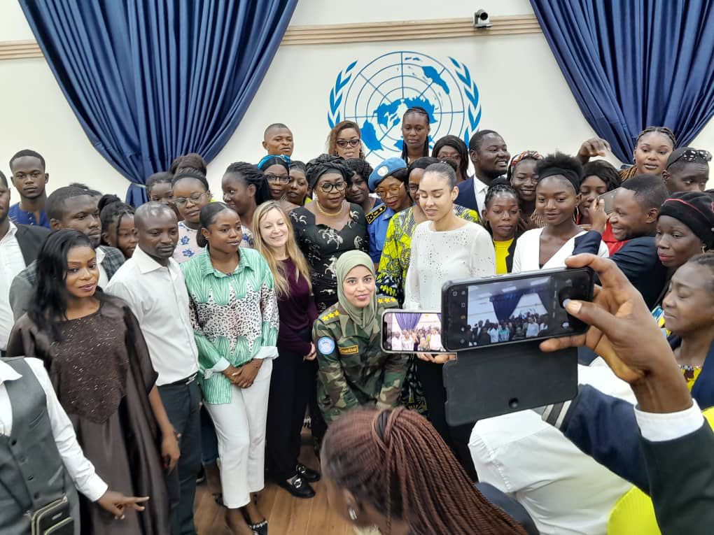 KetsiaIlunga4's tweet photo. Kin,26.03.2024 | Moment enrichissant à la conférence organisée par la MONUSCO en marge de la journée internationale des droits de la femme. Le thème « accroître les ressources nécessaires en faveur des femmes et des filles dans la paix pour un Congo paritaire" résonne en moi. https://t.co/M3y4IONJY5