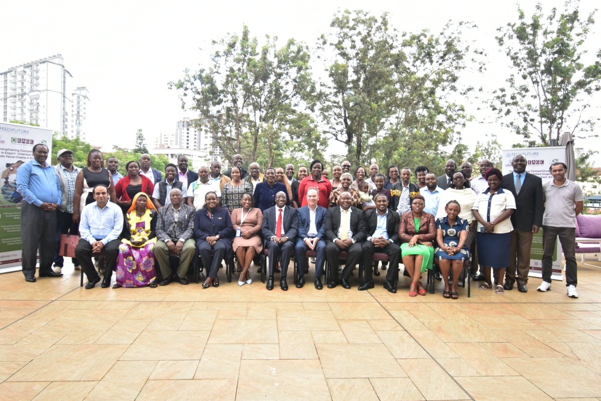 EAGrainCouncil's tweet photo. EAGC in collaboration with @TradeMarkAfrica has today launched a 3 yr project dubbed #StrengtheningCompetitiveness in #Exportoriented #StapleFoodValueChains in #EastAfrica. Funded by @USAID, the initiative seeks to boost regional #graintrade across key trade corridors in UG,TZ,KE https://t.co/OcPMQWLahd