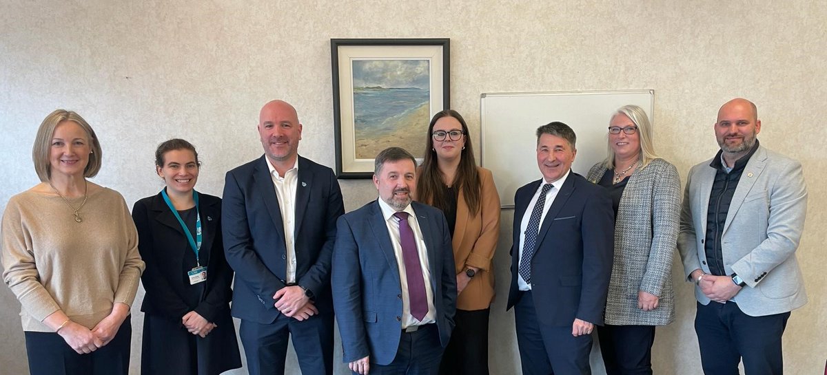 Health Minister Robin Swann met with representatives from the NI Cancer Charites Coalition today. Challenges currently facing the sector were discussed and the group explored potential opportunities moving forward.