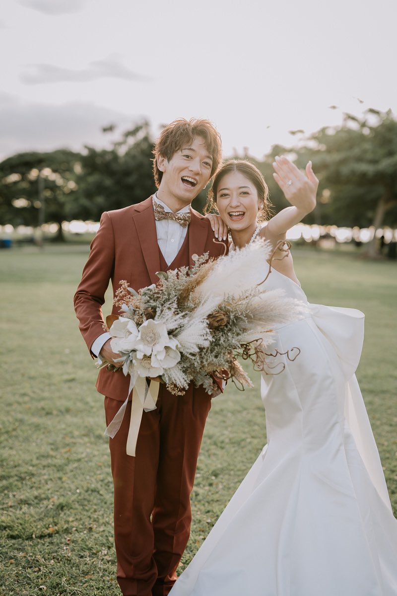 shimonsmile's tweet photo. 先日..
ハワイで結婚式してきました！💒
大好きな家族と親友たちに囲まれて
最高の環境で挙式することができました！😆
涙でボロボロでした。笑
ワタベウェディングありがとうございました😋
しばらく結婚式投稿とハワイ投稿つづきまーーーす！！！
おめでとう！！！😊
ハワイ最高！！！🌺 https://t.co/Us1r945Bf9
