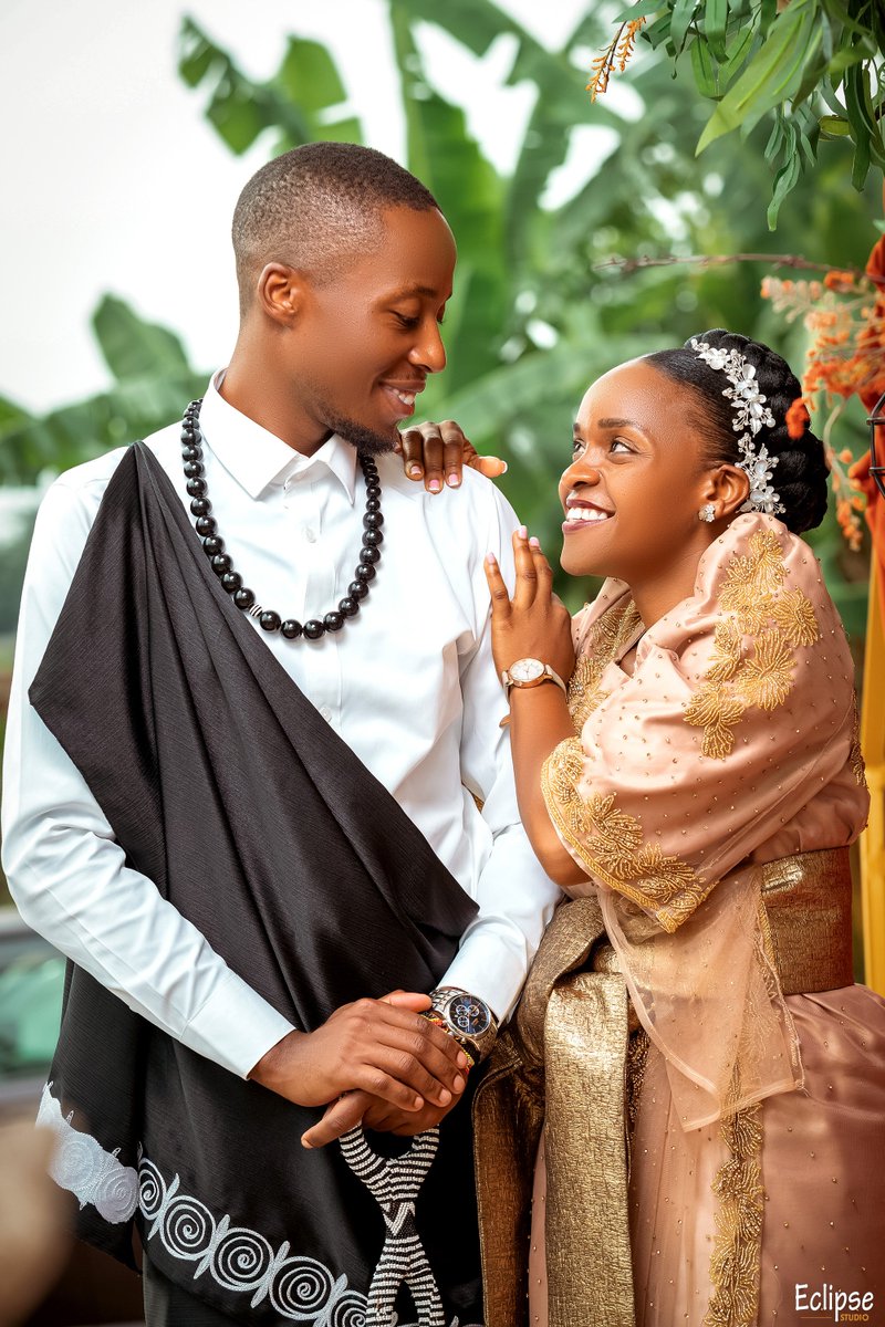eclip_studio's tweet photo. You can trust us with your ceremony coverage, personal photo shoots, birthdays, weddings and whichever function you have.
We are here to serve.  

For bookings, call; 
+256 782 638 344
+256 701 928 539 https://t.co/TmwXwHaZcv