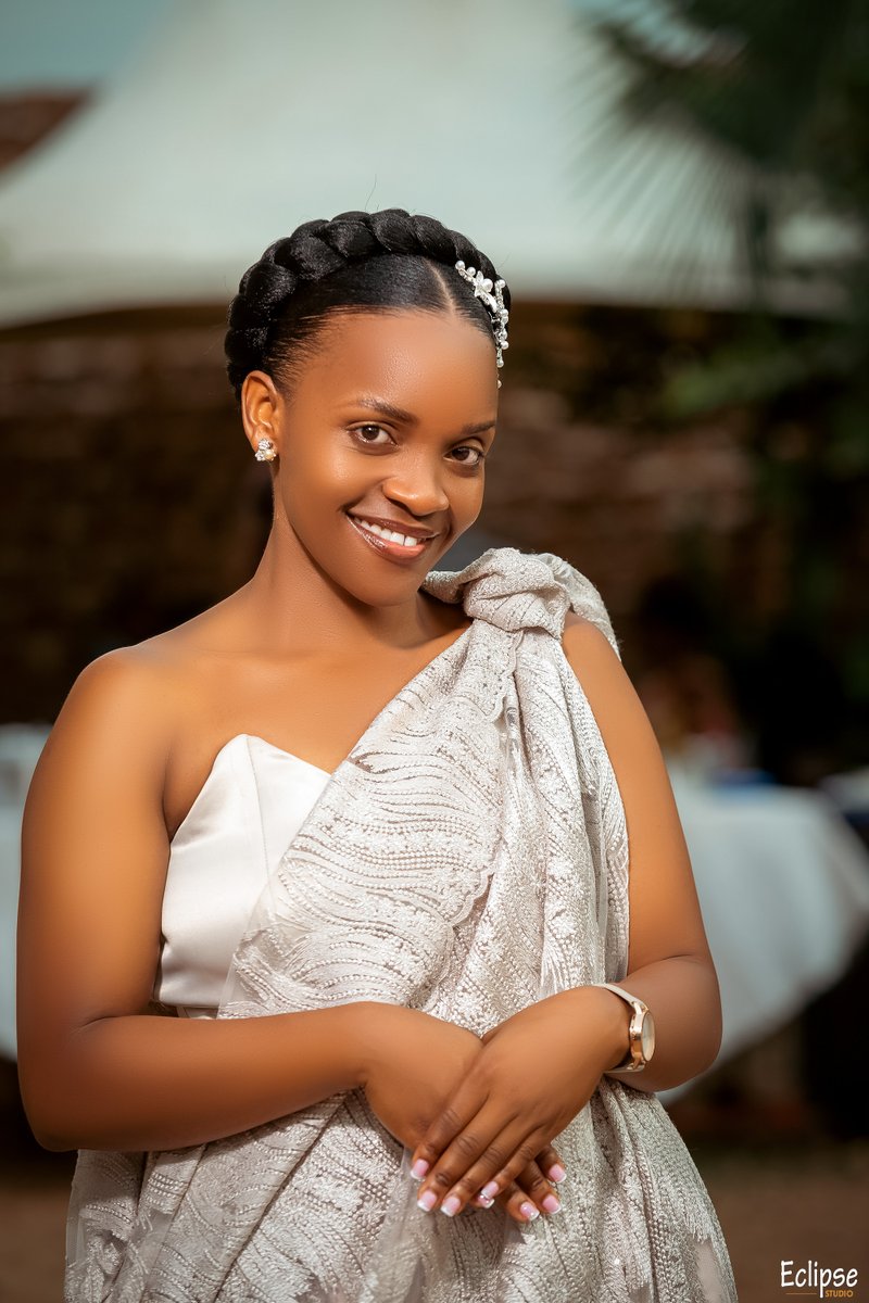 eclip_studio's tweet photo. You can trust us with your ceremony coverage, personal photo shoots, birthdays, weddings and whichever function you have.
We are here to serve.  

For bookings, call; 
+256 782 638 344
+256 701 928 539 https://t.co/TmwXwHaZcv