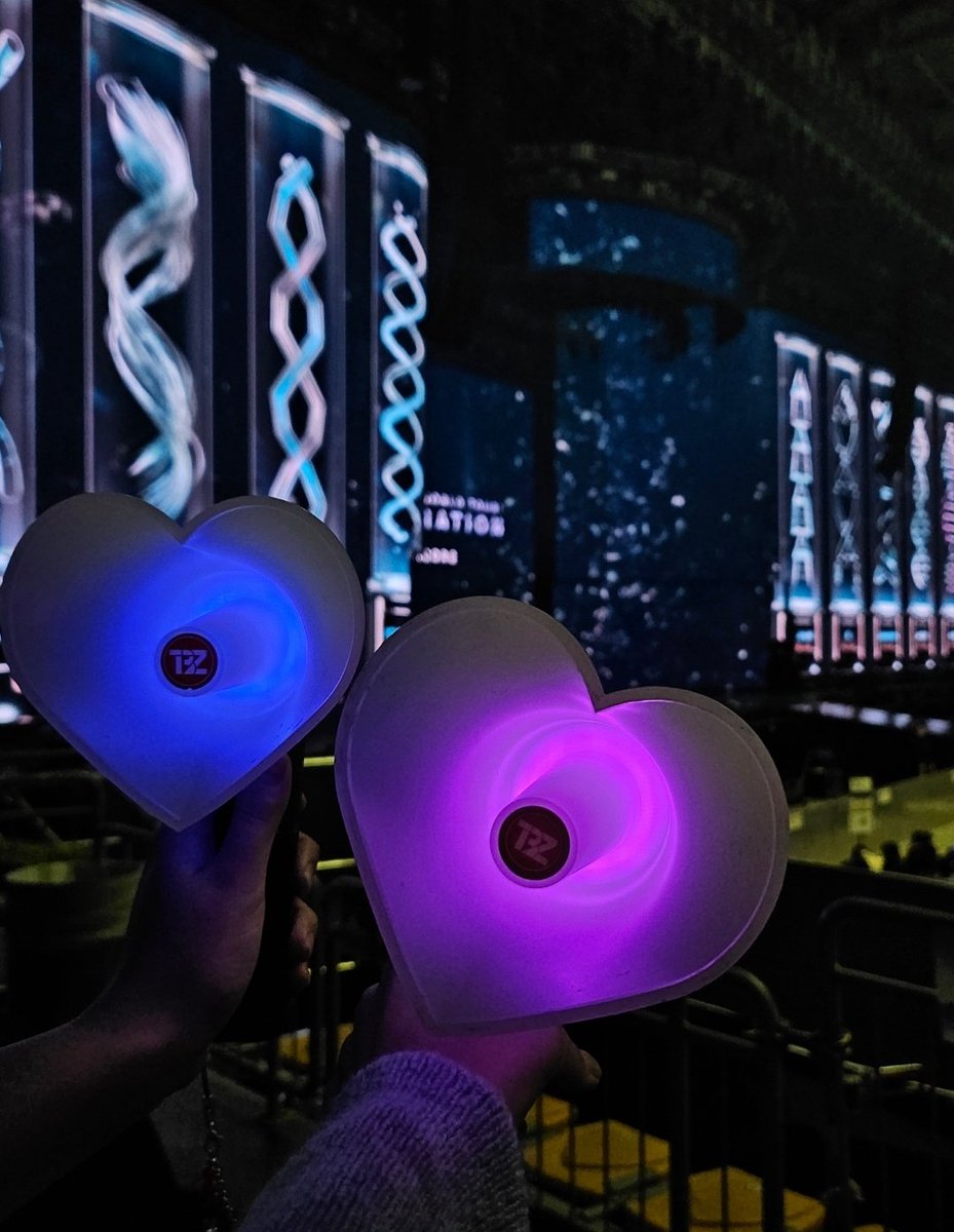 lina ☘︎ tweet media