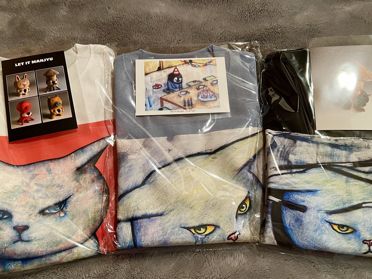 mochicoro12's tweet photo. 至高のTシャツ届いた😹
着るだけで誰かをフフッとさせれるなら仕事も頑張れる

笑ってよ君のために笑ってよ僕のために🤡

#田島享央己 さん
#シドロモドロ工作所 https://t.co/nZkfBlekEA