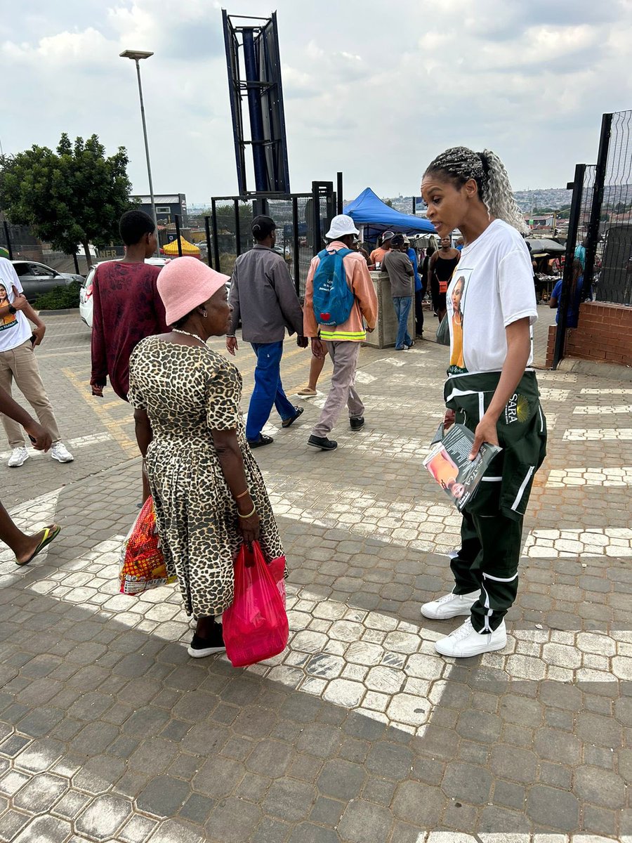 SARA_POLITICS tweet media