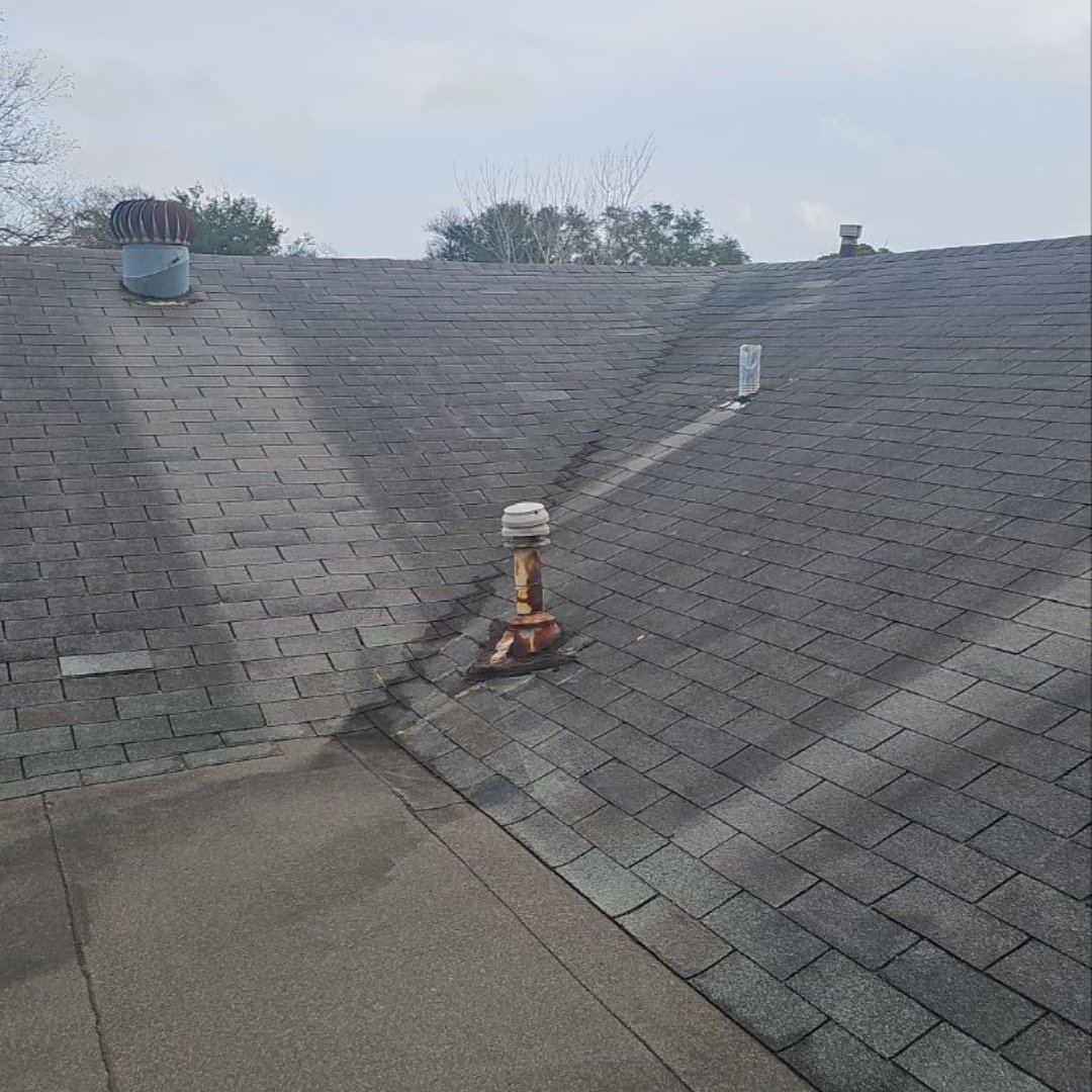 Is your roof feeling under the weather? Don't let leaks and shingles in disarray rain on your parade. Let us help you turn your bad roof into a thing of the past! >> Contact us today for a consultation and let's get started on restoring your peace of mind! 📞 800.352.3933