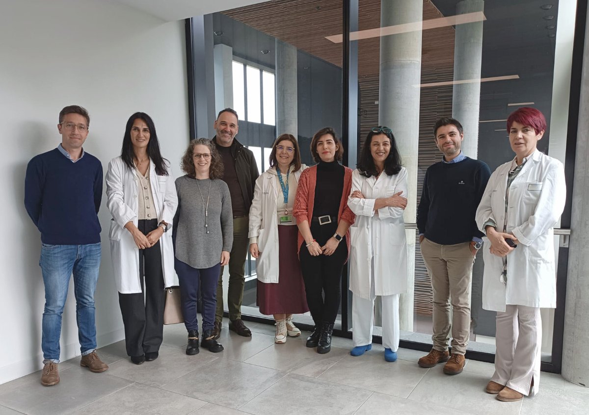Investigadores del Banco Português de Cérebros, del servicio de Neuropatología del Centro Hospitalar Universitario de Santo António de Oporto han visitado esta mañana el <a href="/BiobancoIISGS/">Biobanco IISGS</a> para conocer su metodología y compartir experiencias

<a href="/_regic/">REGIC</a>  <a href="/ACIS_sergas/">Axencia Galega de Coñecemento en Saúde</a>  <a href="/SanidadeXunta/">Consellería de Sanidade</a>