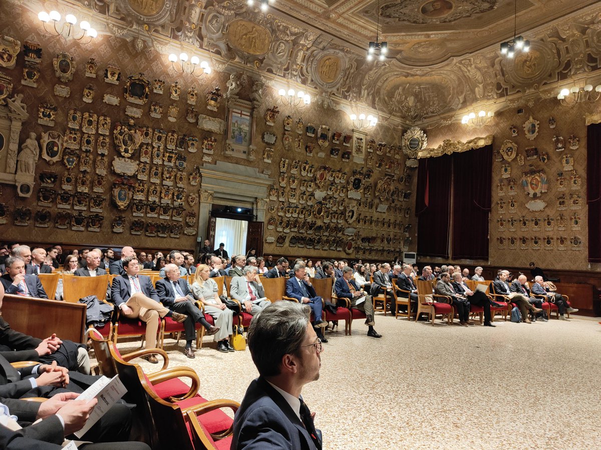 🔥Ha ufficialmente inizio il III° Congresso Nazionale @Aicep4 nella suggestiva cornice del Palazzo del Bo 🏰 @HPDsurgery @hpb_so @EAHPBA @IHPBA