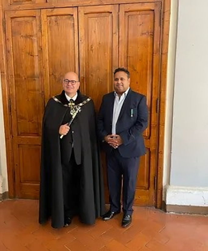 KevinRochay's tweet photo. Knighted in Rome for my mission to eliminate child labor, mercury pollution, and the exploitation of children and animals. My philanthropy aims to create a better world for future generations.
#philanthropy #children #animals #childllabor #mecury #polllution #Monaco https://t.co/Lo69q6BV5D