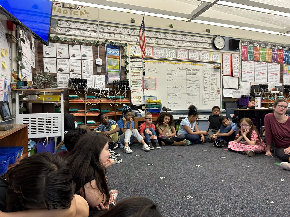 A great way to finish my day @RollingHillsFSD in Mrs. Hodge’s 3rd grade classroom with an SEL circle to learn more about each other and build community in the classroom. #FSDlearns #FSD #FSDsel #SEL #FSDPBIS @fullertonsdconnects