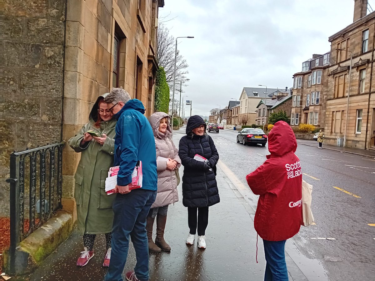 Thanks to the teams out in Greenock today. Lots of great chats with people about the election, including one lifelong SNP voter who told us they’d be voting Labour this year because “I don’t know what the SNP stand for anymore…Labour seems to have got its act together.”