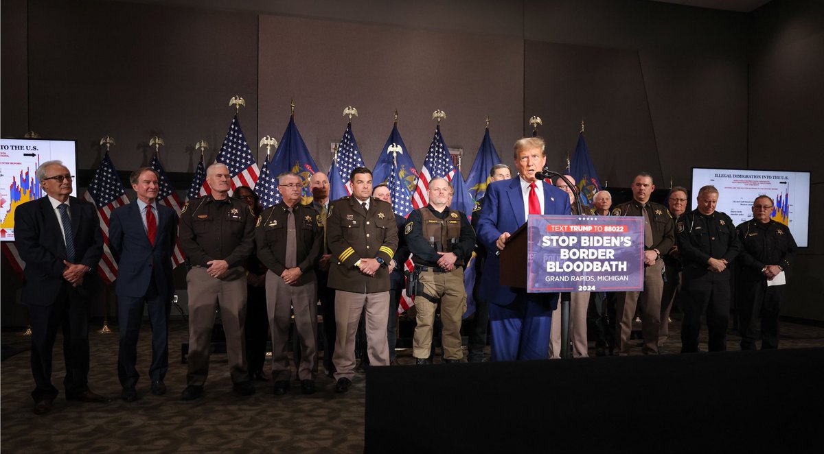 Just a few of the great folks in Michigan protecting our communities and keeping us safe. They shared theirs views and knowledge with President Trump yesterday.