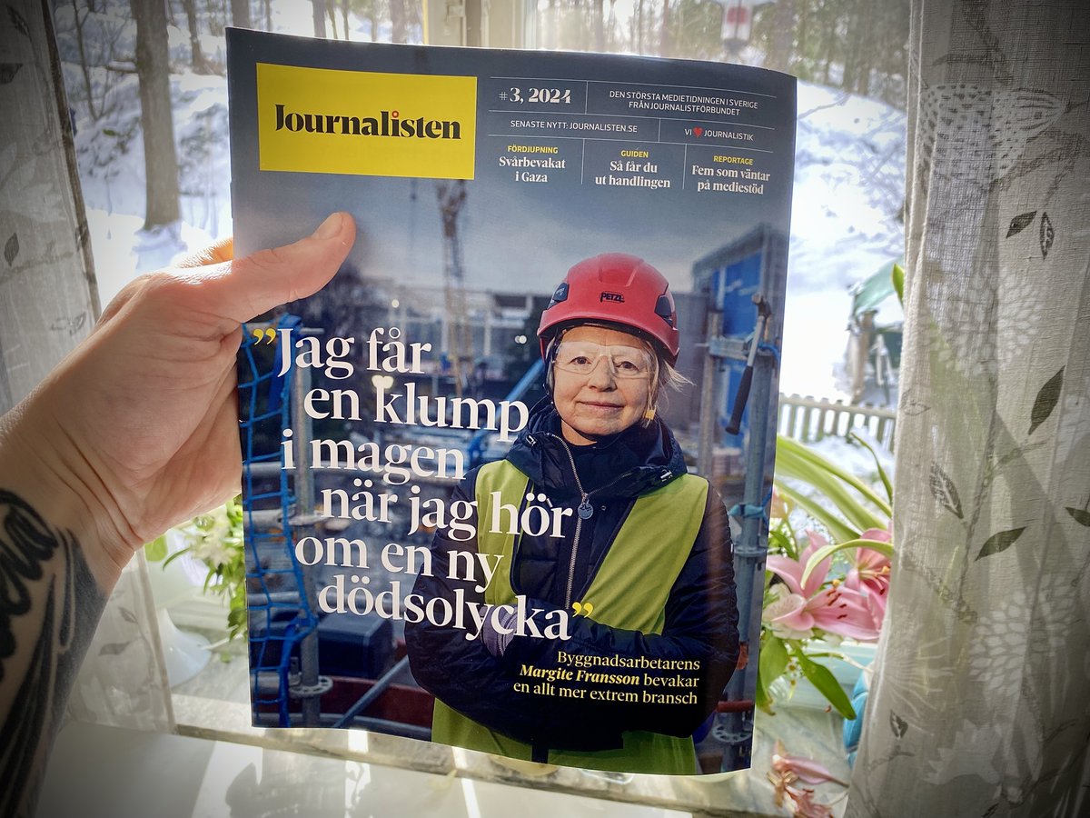 Ivar Andersen (@ivarandersen) on Twitter photo Idag pryder en av mina nära kollegor och stora förebilder omslaget till <a href="/Journalistense/">Journalisten</a>.
Outtröttlig är det första ord som dyker upp när jag tänker på Margite. Varje arbetsplatsolycka. Varje asbestlarm. Varje gång någon far illa reagerar Margite med samma patos och beslutsamhet. Idag pryder en av mina nära kollegor och stora förebilder omslaget till <a href="/Journalistense/">Journalisten</a>.
Outtröttlig är det första ord som dyker upp när jag tänker på Margite. Varje arbetsplatsolycka. Varje asbestlarm. Varje gång någon far illa reagerar Margite med samma patos och beslutsamhet.
