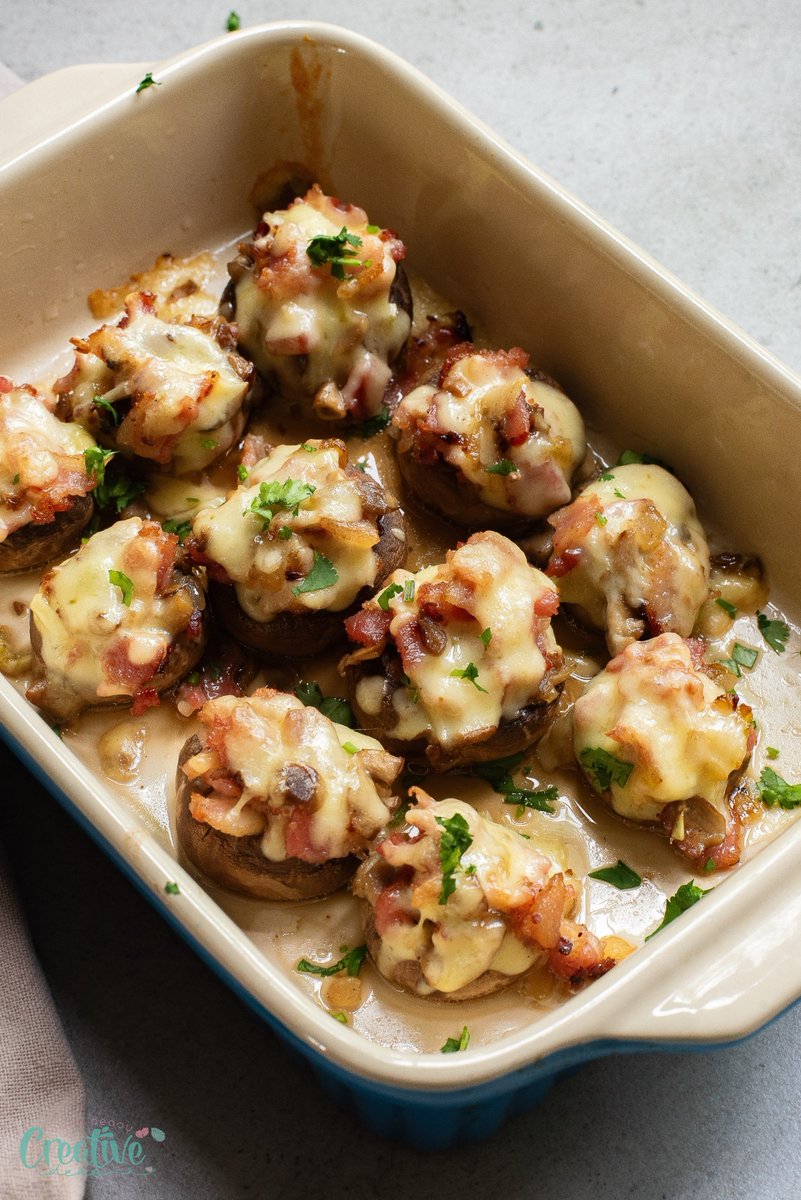 See why #bacon and #cheese #stuffed #mushrooms are the perfect #appetizer to wow your guests. These savory, gooey bites are a must for any #party. #recipe theseamanmom.com/bacon-cheese-s… via <a href="/PetroNeagu/">Easy Peasy Creative Ideas</a>