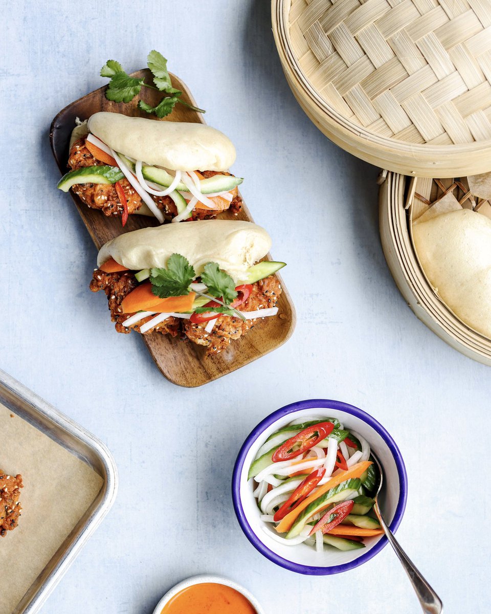 Our bao class is unBAOlievable! You’ll learn all the secrets from getting the most delicious dough to achieving the perfect pickle. Join us on the next class the 17th of April to experience it for yourself! (Sign up here ➡️ gordonramsayacademy.com/en/uk/woking/c…)