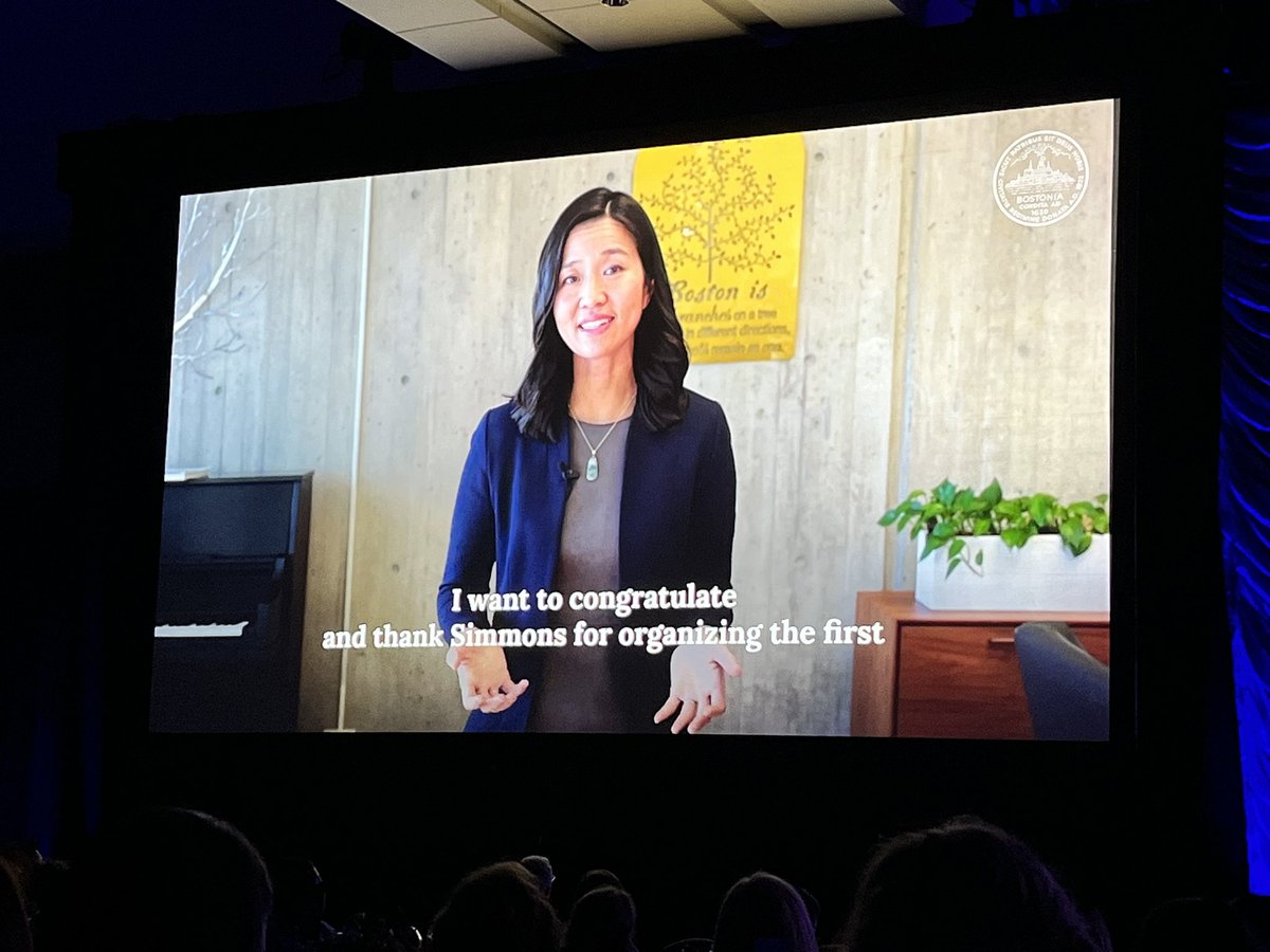 Creating Impact! 45th Simmons Leadership conference is today. #SLC45. I’ll be introducing a panel of amazing women leaders. <a href="/SimmonsSLIS/">SimmonsSLIS</a> <a href="/SimmonsUniv/">Simmons University</a>