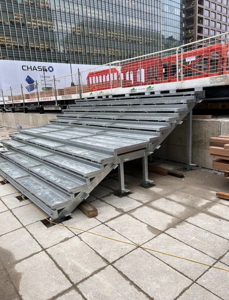 CheviotInstall's tweet photo. You can catch Cheviot down at @CanaryWharfGrp where we are working together with Willerby Landscapes and Glendale Engineering to install outdoor areas at middle dock! 

It is really starting to take shape! But we just require one thing… more blue skies! https://t.co/bPPdVfFSRN