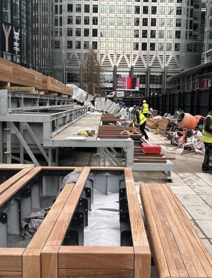 CheviotInstall's tweet photo. You can catch Cheviot down at @CanaryWharfGrp where we are working together with Willerby Landscapes and Glendale Engineering to install outdoor areas at middle dock! 

It is really starting to take shape! But we just require one thing… more blue skies! https://t.co/bPPdVfFSRN