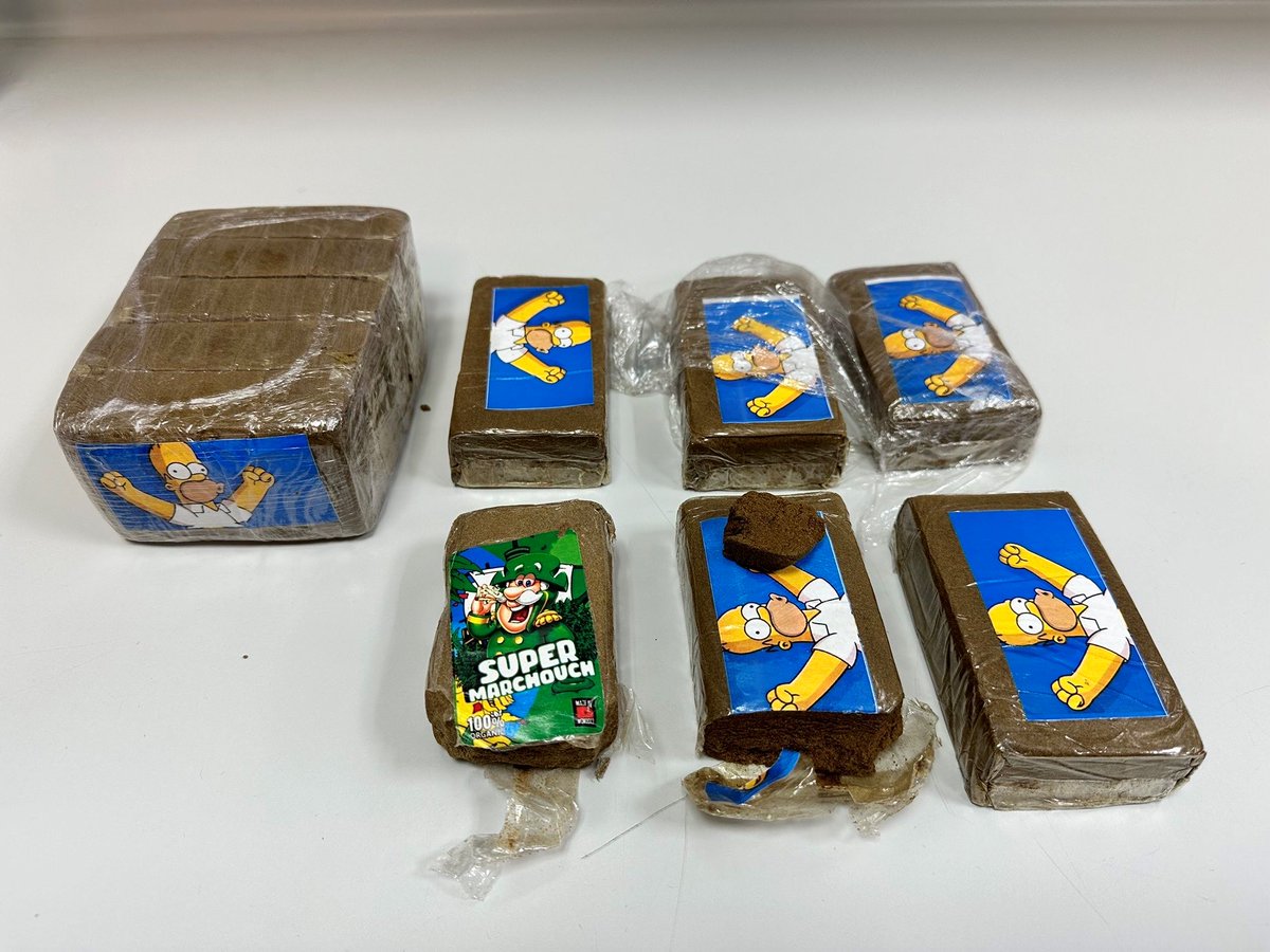 D’oh! Officers stopped and detained the driver of a vehicle on Battersea Park Road SW11. The search of the vehicle found 11 uncut bricks of hash, each brick was branded with a sticker of ‘Homer Simpson’. The driver was arrested for Possession with intent to supply Class B.