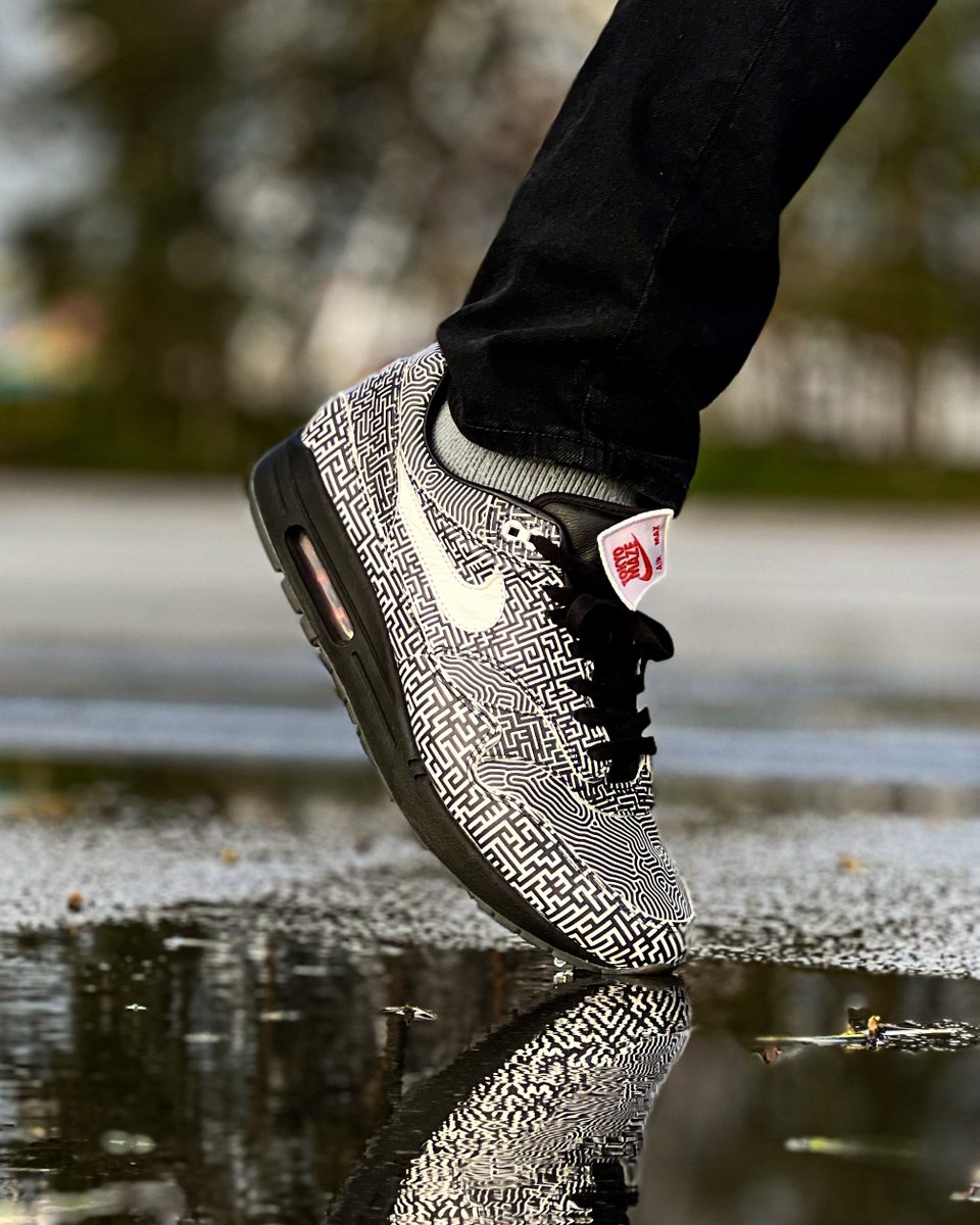air max tokyo maze on feet