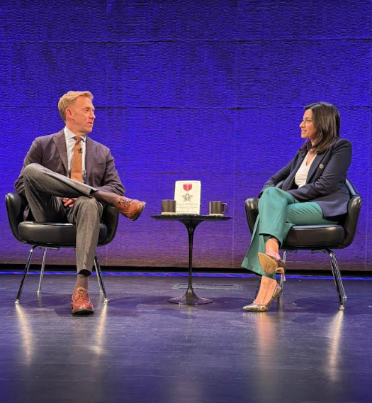 A big thanks to @NYHistory + @JoshuaGreen for a fabulous event last night on PAPER SOLDIERS and the power of the dollar I got to tell some fun stories about Treasury chiefs dealing w/dogged reporters everywhere from high school gyms and Build-a-Bear stores to talk about the buck