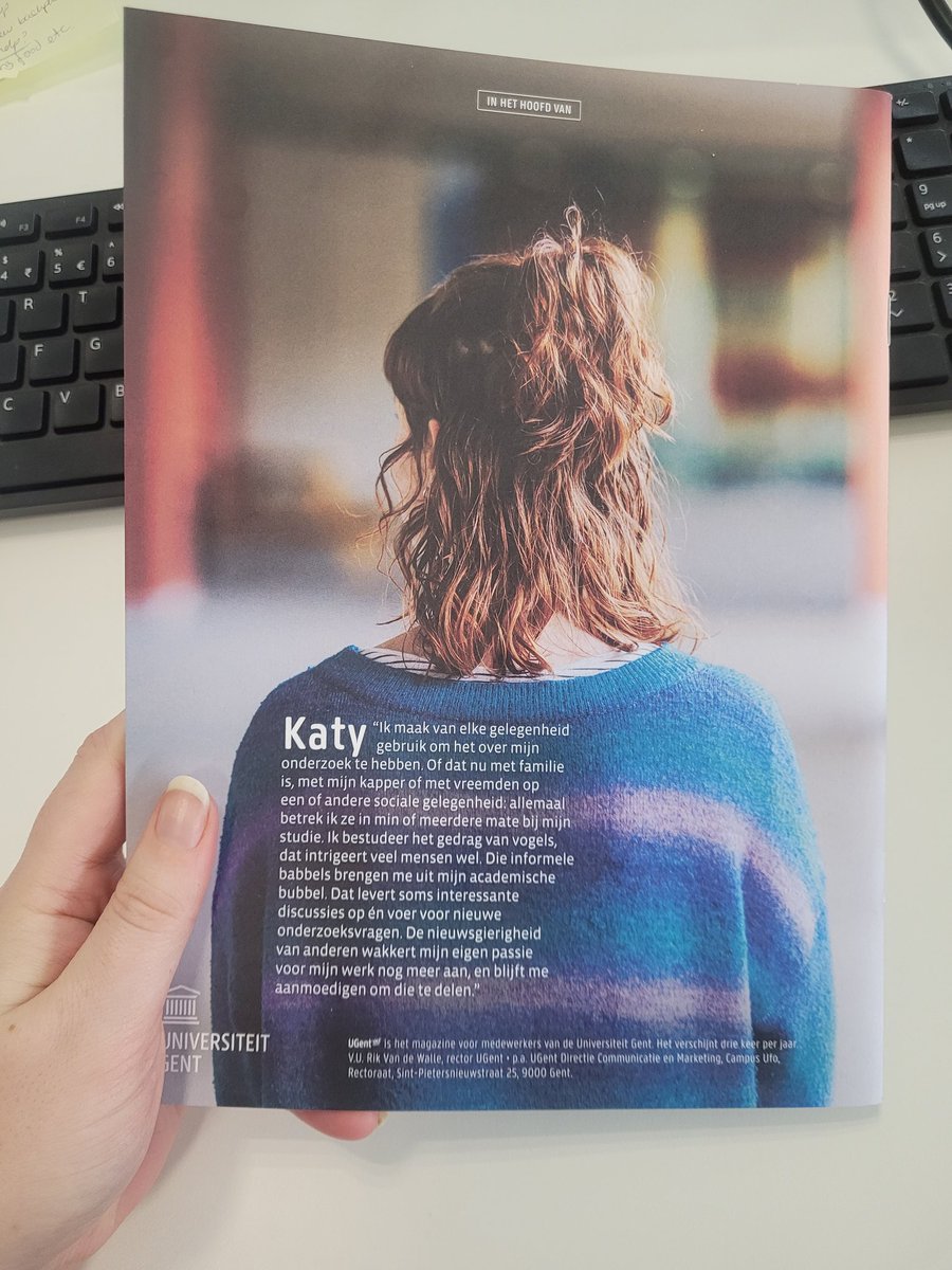 Last year I was peer pressured (😉) in to being on the cover of the UGent staff magazine, nice to finally see a copy in person!