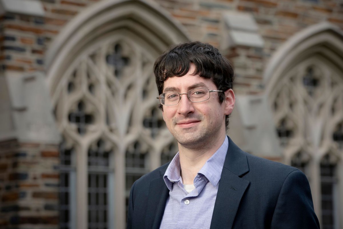 Congratulations to PhD candidate Matthew Ennis on his Dean's Award for Excellence in Teaching! 'Matt shows all the signs of an excellent teacher by already focusing on best practices.' ➡️bit.ly/3Tu8LDc