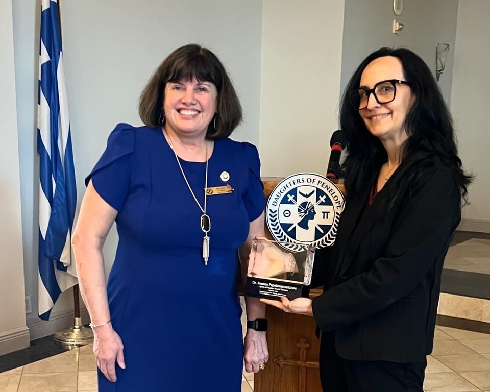 ehsmathclub's tweet photo. Congratulations to our leader, Dr. P., for receiving the prestigious national Spirit of Penelope Award for her mentoring efforts @EHSHouston @DrPapa70 @RiceUSMP https://t.co/1IzDv90Eze