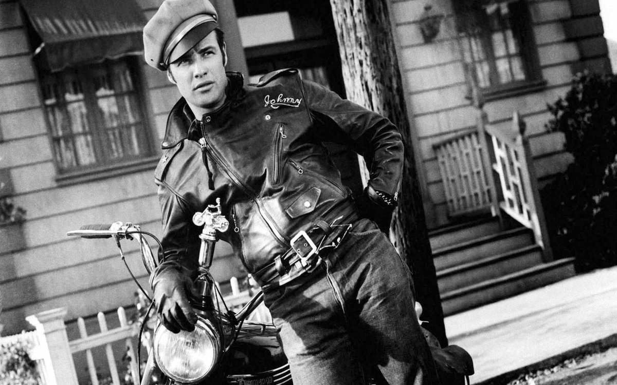 100YearsAgoNews's tweet photo. April 3, 1924: Marlon Brando, the stage and movie star who electrified audiences with his raw sexuality and helped define Method acting, is born in Omaha. His roles included a biker in “The Wild One” and his Oscar-winning turns in “On the Waterfront” and “The Godfather.” https://t.co/RtgzdapXB7