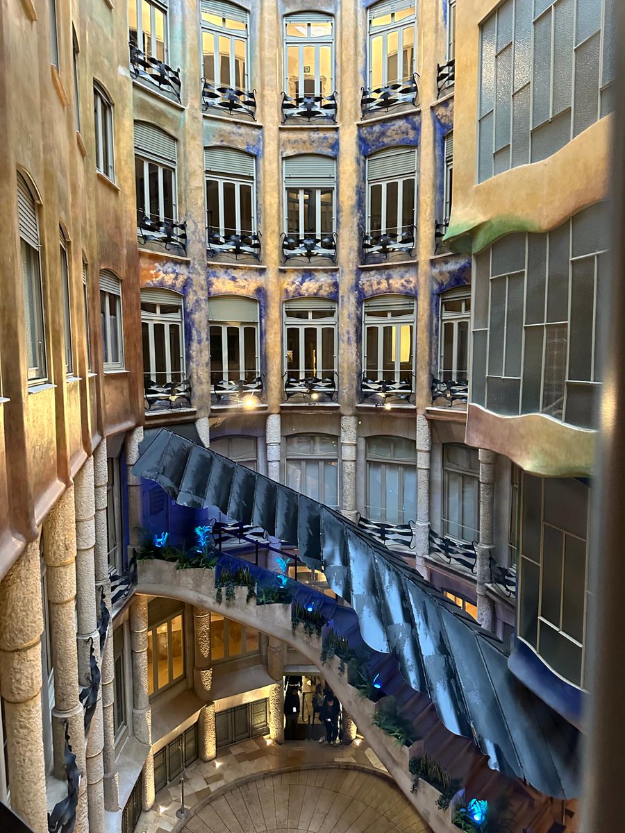When MigraCode met Gaudí✨

Last week, our #AWS and #WebDev students visited the offices of  @basetisbcn in the modernist La Pedrera-Casa Milà building! 🕍

Special thanks to Romina &amp; Lourdes for introducing us to their company's tech projects and amazing social initiatives!