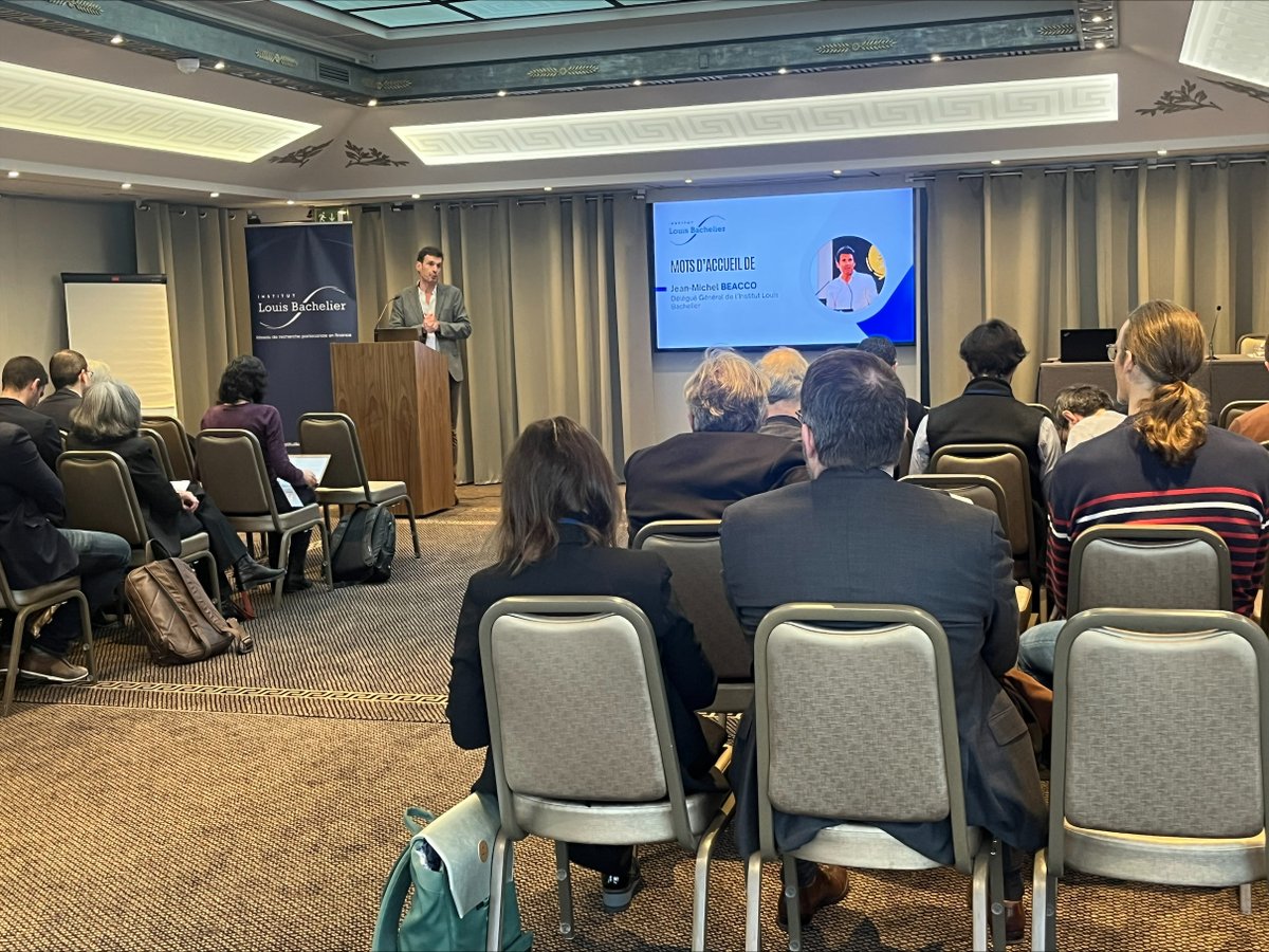 LouisBachelier's tweet photo. 🔙📸 Nous avons eu le plaisir d’organiser un #évènement réservé aux Louis Bachelier #Fellows en marge du 17e forum international sur les risques financiers sous le thème "#BigData & Recherche : un éclairage des chaires et chercheurs associés de l’#ILB". #RisksForum https://t.co/Y4TMoB1gxY
