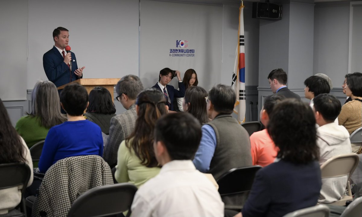 I hosted a town hall for Asian students and parents at the Korean Community Center in Annandale last night. It’s always encouraging to see communities come together to discuss important issues and support one another.