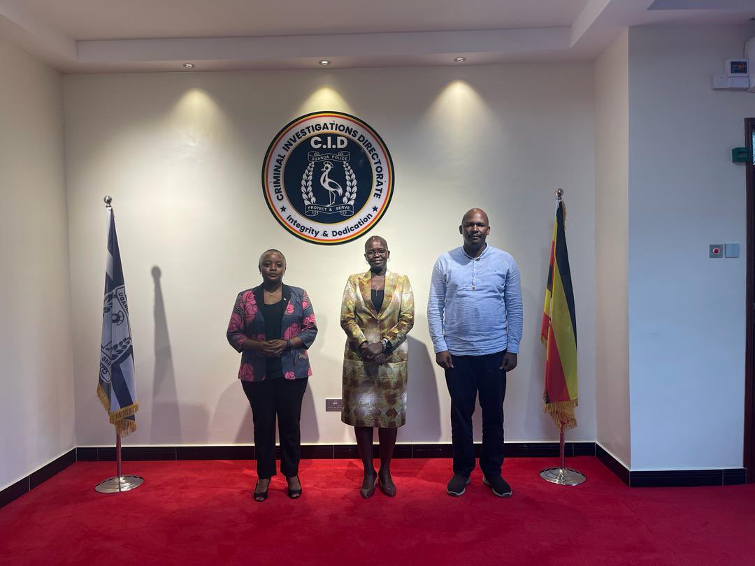 This afternoon, the Director of @ODPPUGANDA, Lady Justice Jane Frances Abodo together with the Head of @UNODC in Uganda, @LesaNyambe, paid a courtesy visit to Director AIGP @Tom_Magambo. The purpose of the meeting was to review progress of the ongoing reforms and enhance