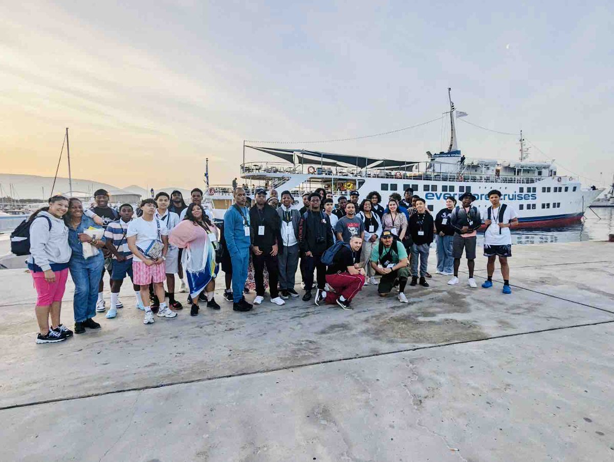 MountToday's tweet image. This year’s annual #EasterExcursion included a 3-island tour of Greece.  #beyondtheclassroom #worldtravel📍🇬🇷✈️🗺️🧭