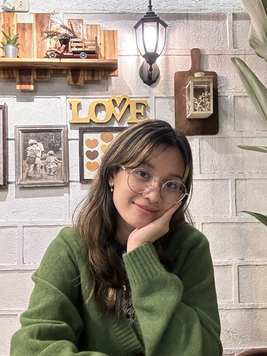 neenaeri's tweet photo. i'm neen from the philippines and this is my art 🥐☕️✨️ https://t.co/ZqNOsFeDhq
