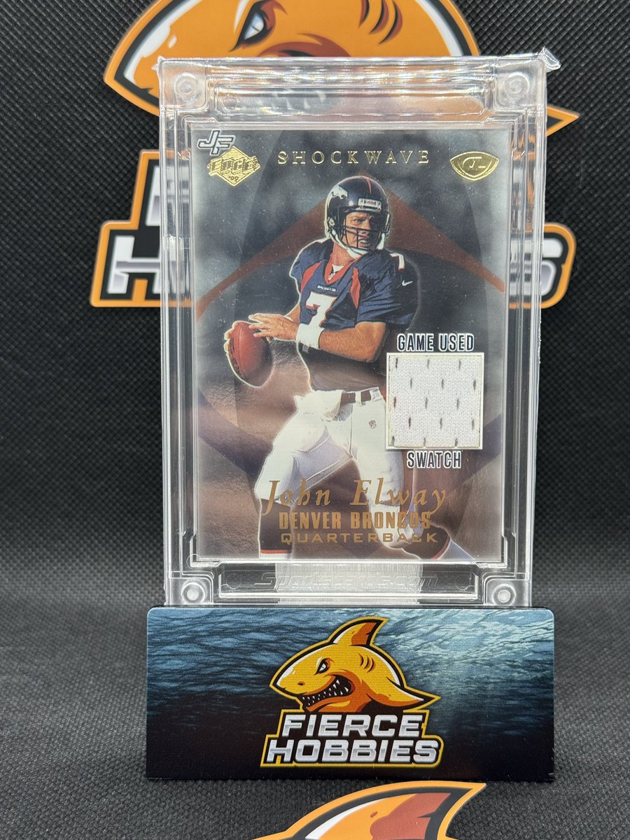 Jersey fusion case we ripped last night in our Facebook group here are a few crazy hits. #thehobby #jerseyfusion #jordan #manning 🔥🔥 #sportscards