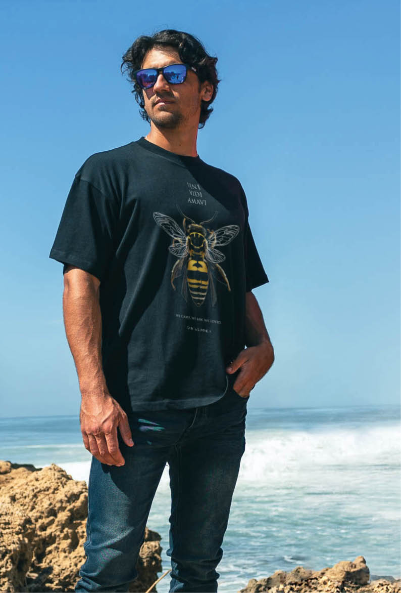 saintandsummer's tweet photo. UNISEX TEE's online and won't be buzzing around for long. Get the limited Edition Tee's now.
https://t.co/gyqYM9yC1Z https://t.co/ue1R7Xhwhn