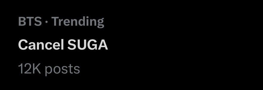 piedpiper_094's tweet photo. — URGENTE 🚨‼️

NO IMPORTA A QUE HORA VEAS ESTO, COMENTA Y DA RT POR🐱⬇️

WE LOVE YOU YOONGI 
OUR LOTUS FLOWER MIN YOON 
WE LOVE YOU SUGA  
WILL SUPPORT YOU SUGA https://t.co/s5UeEqqMsN