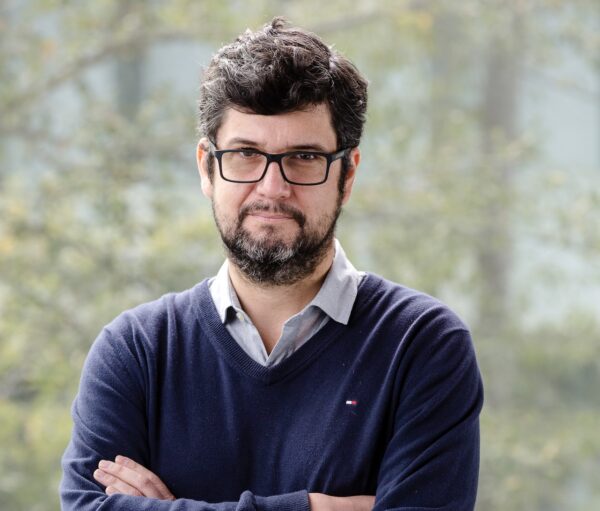 Ing Industrial UCh (@industrialesuch) on Twitter photo El académico de Ingeniería Industrial y director de
<a href="/info_mipp/">Instituto Milenio MIPP</a> , Juan Escobar, fue seleccionado como “Economic Theory Fellow” por la “Society for the Advancement of Economic Theory”.
¡Felicitaciones! Sólo dos chilenos están en esta lista.
Detalles en:
dii.uchile.cl/2024/04/01/aca… El académico de Ingeniería Industrial y director de
<a href="/info_mipp/">Instituto Milenio MIPP</a> , Juan Escobar, fue seleccionado como “Economic Theory Fellow” por la “Society for the Advancement of Economic Theory”.
¡Felicitaciones! Sólo dos chilenos están en esta lista.
Detalles en:
dii.uchile.cl/2024/04/01/aca…