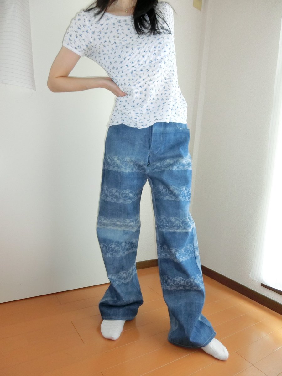tetta__t's tweet photo. 今日のtettaデニム

春夏にアクセントになる、
他とは違ったデニムやパンツを探してる方に見つかりますように。 https://t.co/qupTlSLVmA