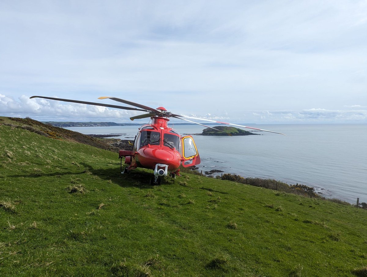 Last week Cornwall Air Ambulance attended 17 missions, from Launceston to the Isles of Scilly, including 12 over the Easter bank holiday weekend. 📷Here are your crew on scene near Looe last Tuesday, helping a patient who suffered an open ankle fracture. We wish them a speedy…