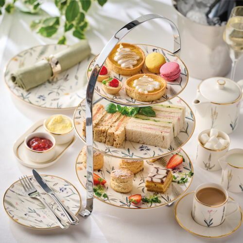 Join us and celebrate National Tea Day on the 21st April🫖 We have a beautiful range of crockery items perfect for afternoon tea or simply catch up with friends and family over a cup of tea! ☕️ Visit our website to shop now: bit.ly/3J41DbS #foodcare #afternoontea