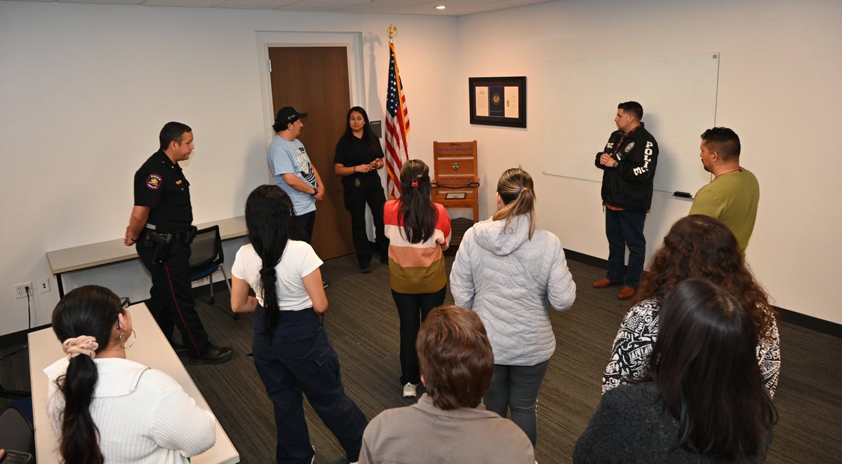 Comenzamos la Academia en Español! Last week we kicked off our Spanish Citizens Police Academy and had a full house! We are always excited to showcase our department to the community.