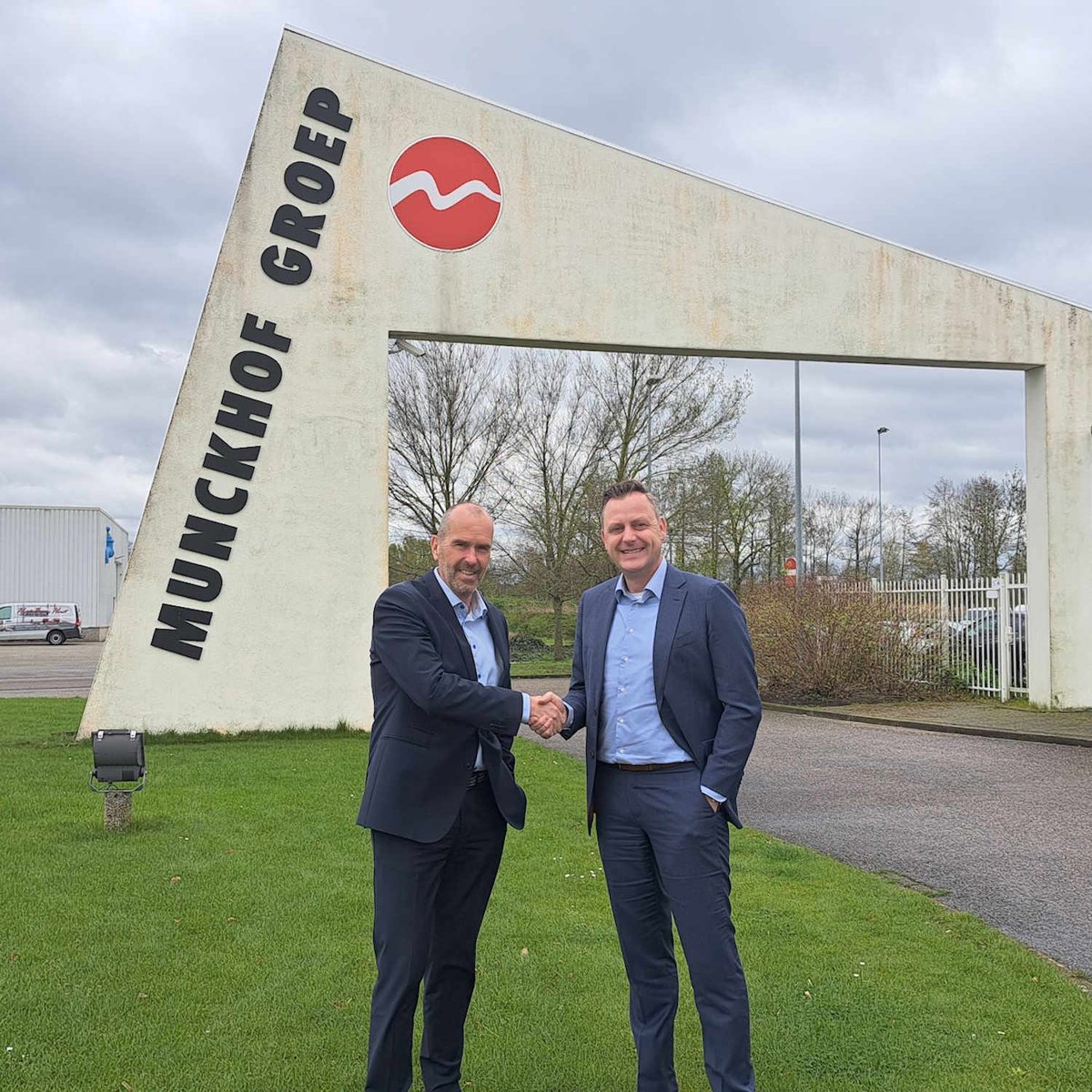 Arjan Wiering is benoemd tot Managing Director van Munckhof Groep BV. Daarmee neemt hij de dagelijkse leiding over van Tom Roefs. Lees hier het volledige persbericht: munckhof.nl/nieuws/arjan-w…