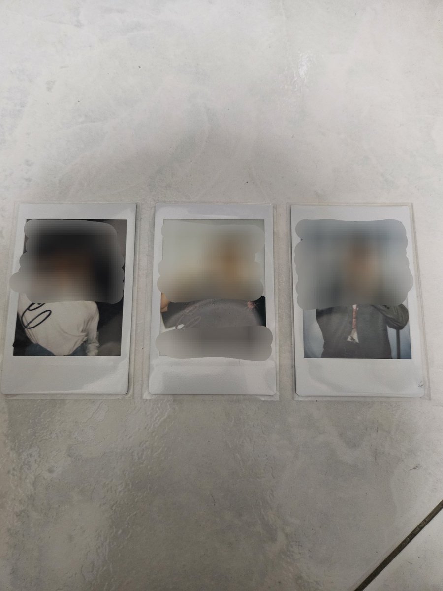 youngjotime's tweet photo. WTS RAVN partially disclosed signed polaroids

Outfits as per pic

Please feel free to DM with desired price range 🙏 https://t.co/Vo78aSsLlK