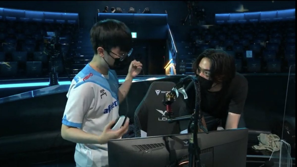 ROKA_Rigby's tweet image. This guys are just too good. Congrats @Impact , good luck @kiin_99. 240 days until comeback and seeing my old top laners win champion(or about to), it feels itchy to not be competing. See you soon.